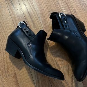 Rag & Bone Sullivan Ankle booties. Black leather. Sz 38.5eu. Fits like 7.5 us